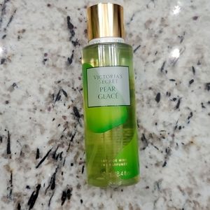 Victoria Secrets Pear Glace Mist